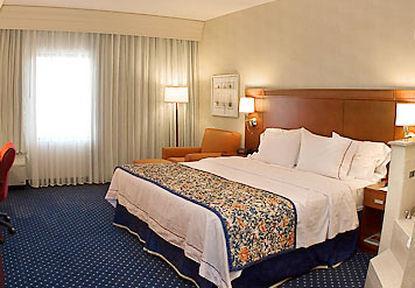 คอร์ทยาร์ด ซาลิน่า Hotel ซาลีนา ภายนอก รูปภาพ